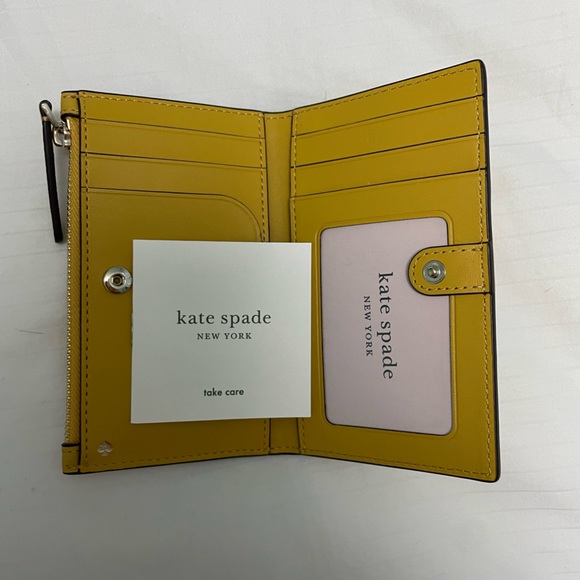 Kate Spade Wallet - Picture 3 of 4
